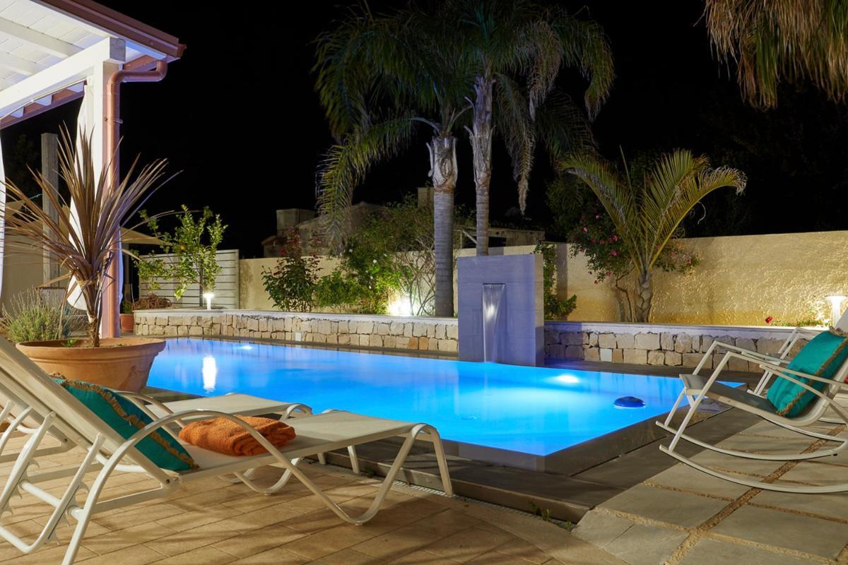 Villa Zamia Con Piscina Санта-Марія-дель-Фокалло Екстер'єр фото