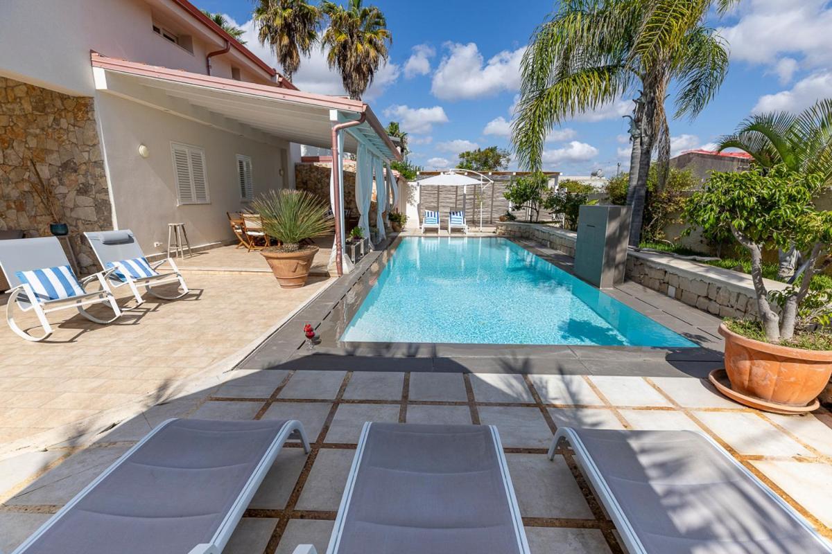Villa Zamia Con Piscina Санта-Марія-дель-Фокалло Екстер'єр фото