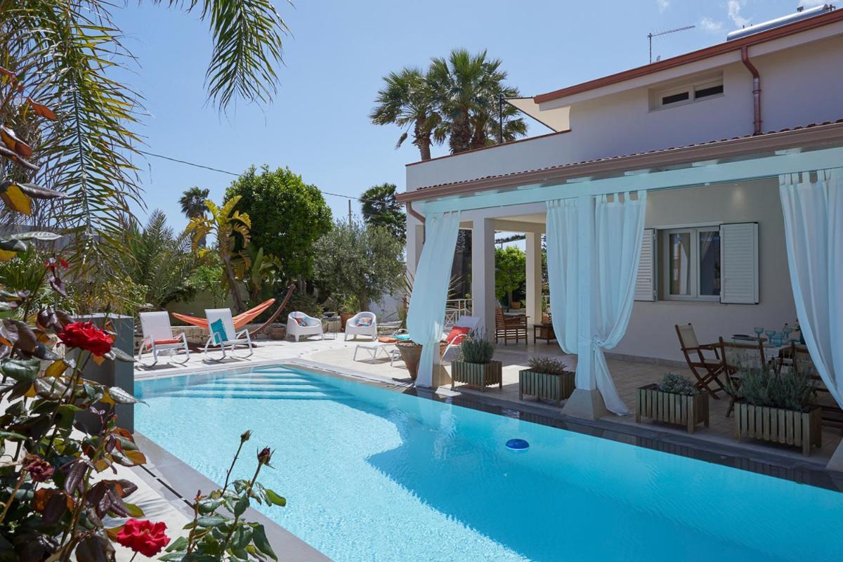 Villa Zamia Con Piscina Санта-Марія-дель-Фокалло Екстер'єр фото
